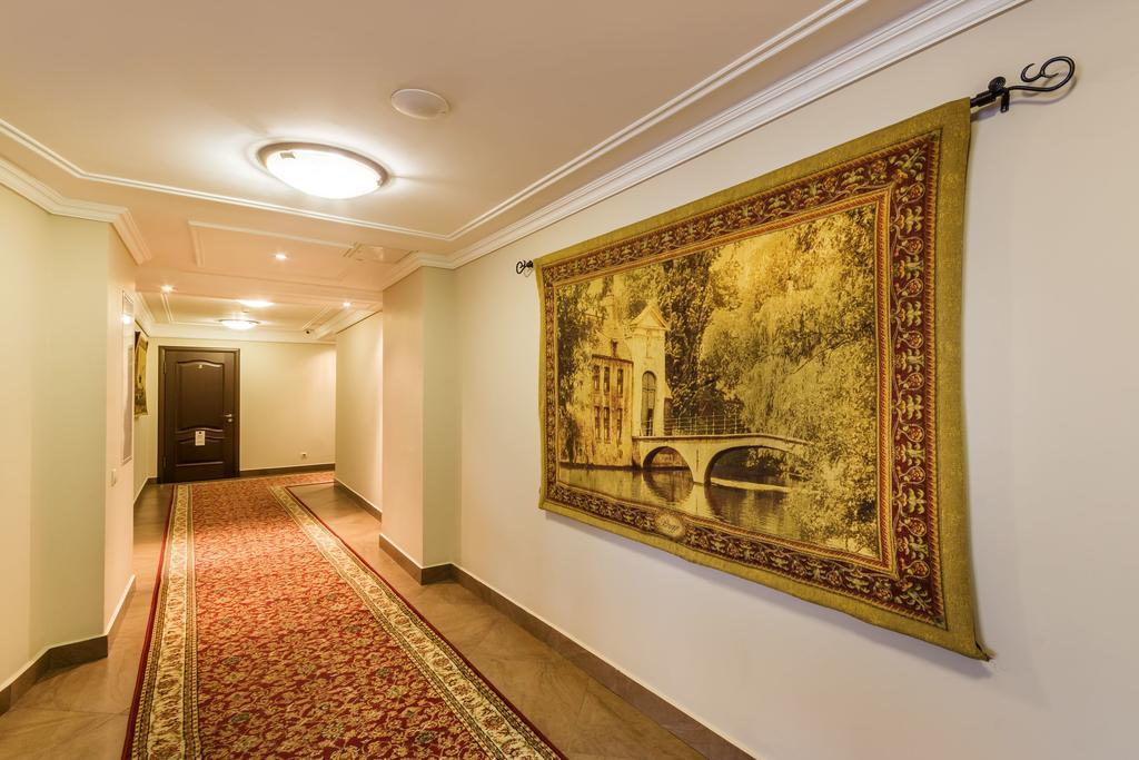 Fonda Hotel Moskow Bagian luar foto